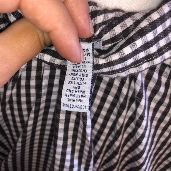 GAP Black & White Buffalo Check Button Up Shirt - Picture 5 of 6
